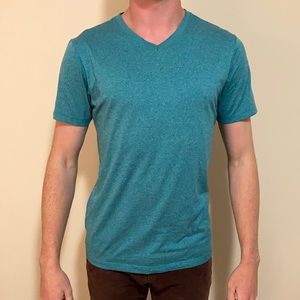 Men’s athletic shirt